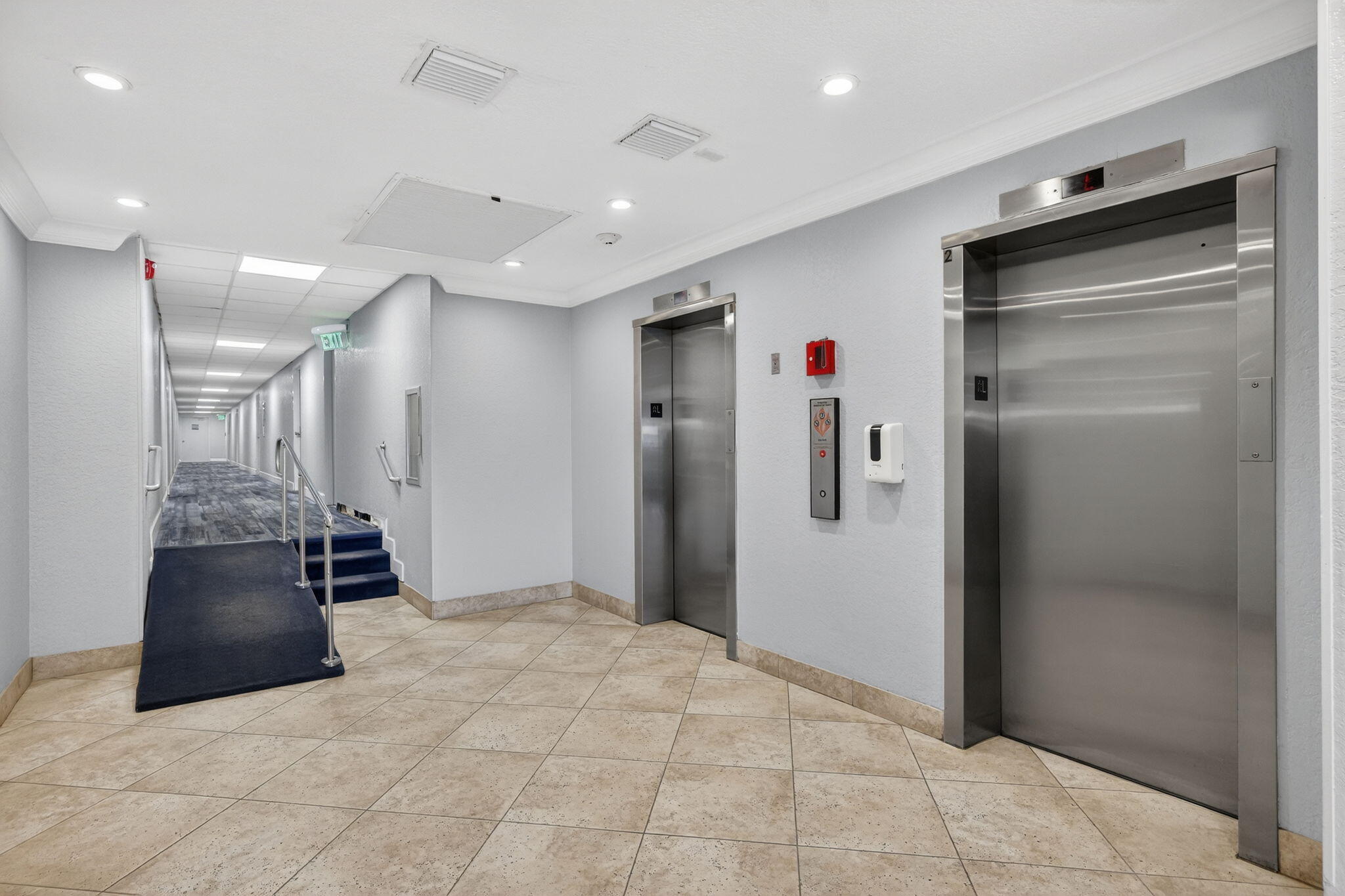 RIVER REACH CONDOMINIUM II - Residential