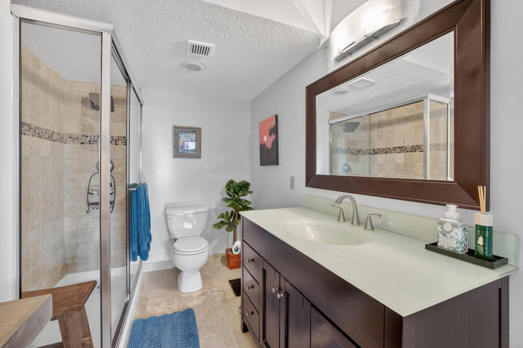 RIVER REACH CONDOMINIUM II - Residential