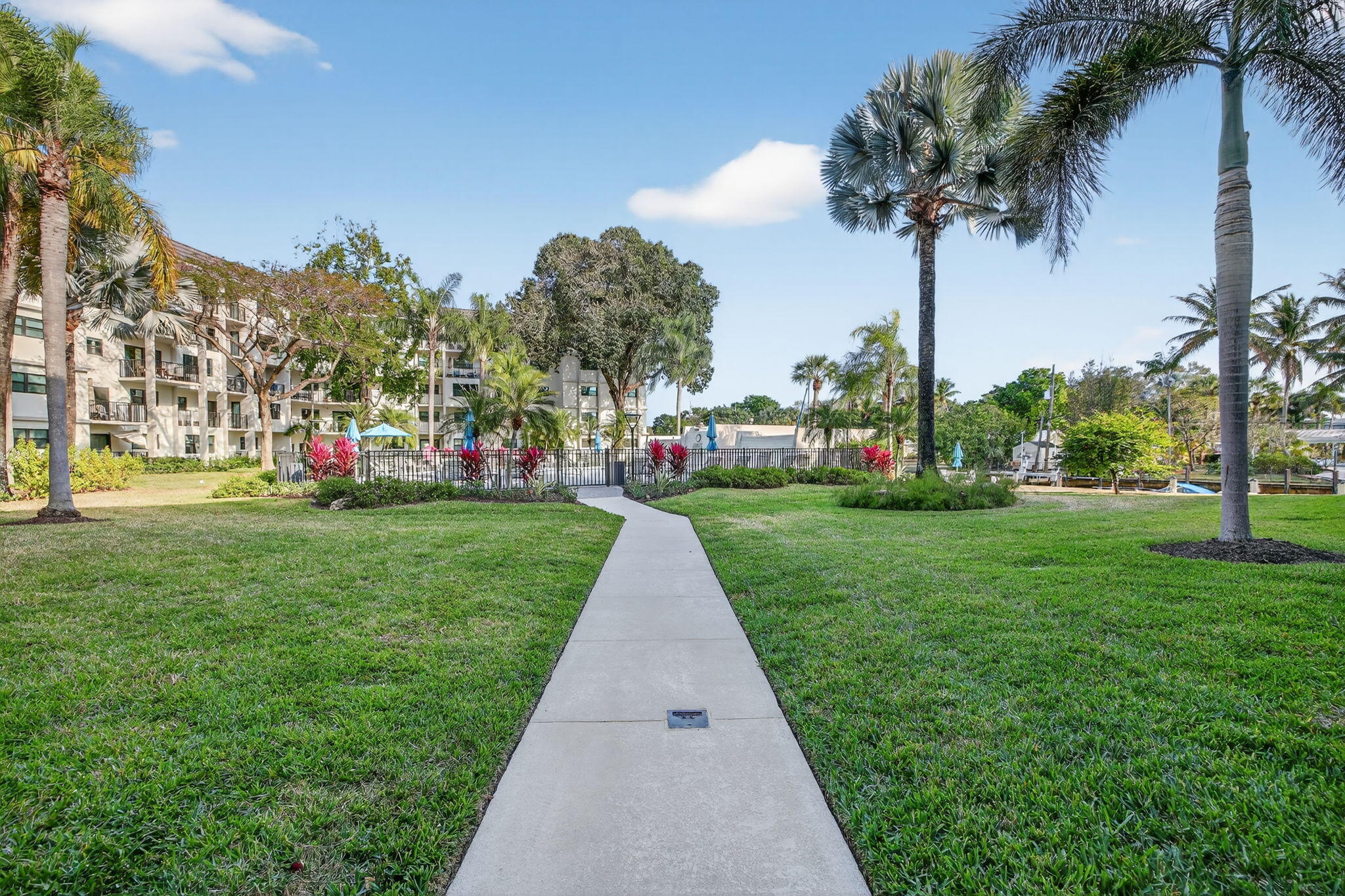 RIVER REACH CONDOMINIUM II - Residential