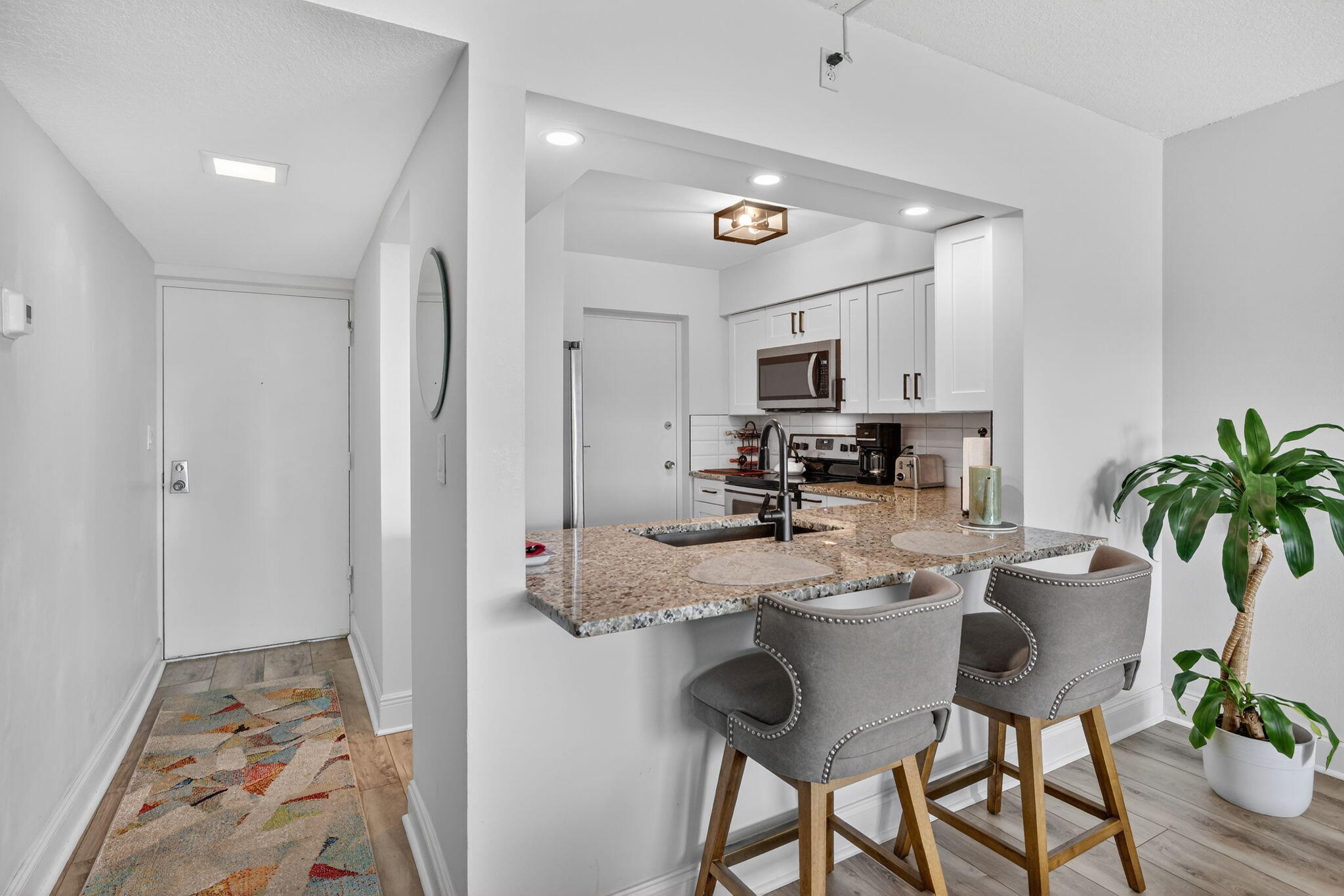 RIVER REACH CONDOMINIUM II - Residential