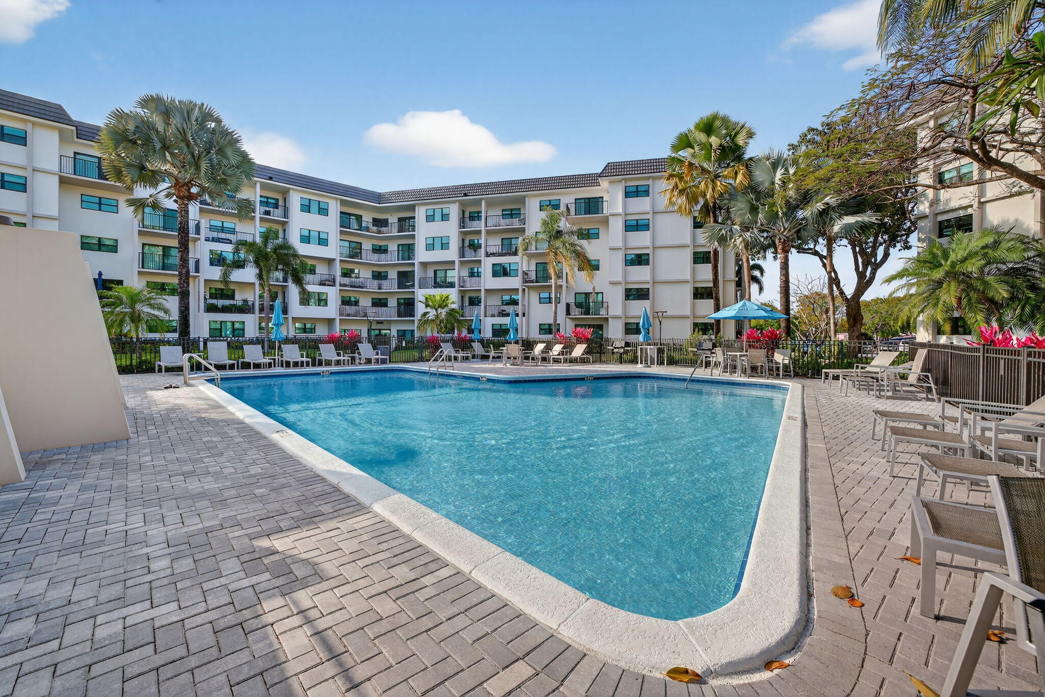 RIVER REACH CONDOMINIUM II - Residential