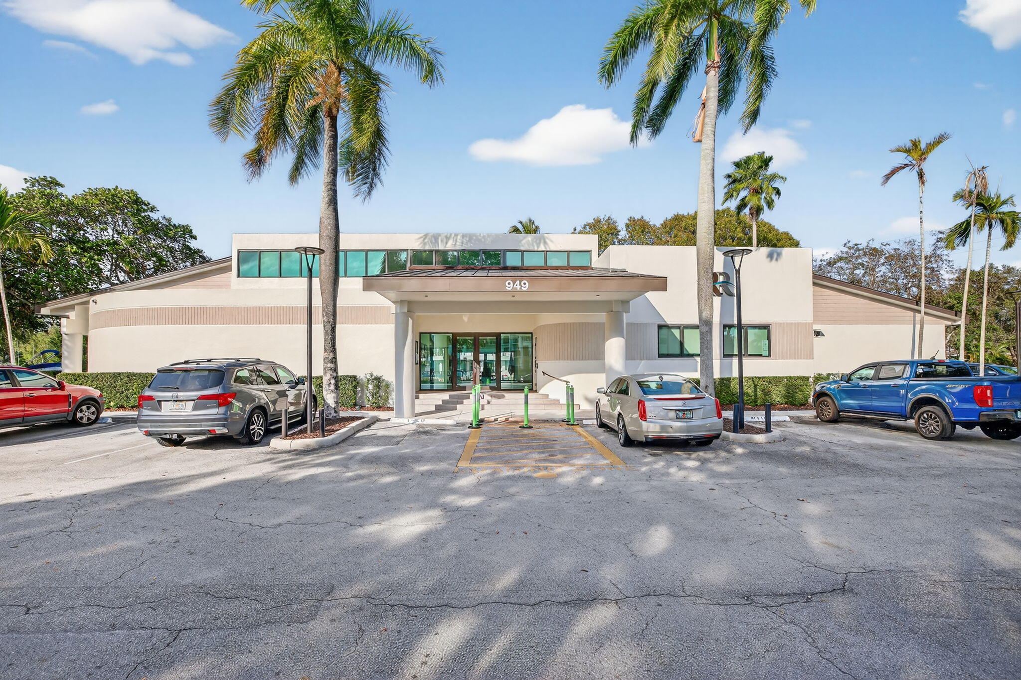 RIVER REACH CONDOMINIUM II - Residential