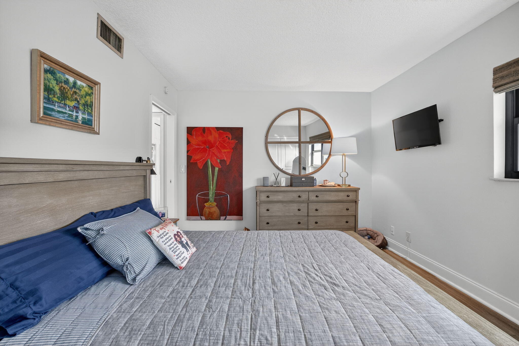 RIVER REACH CONDOMINIUM II - Residential