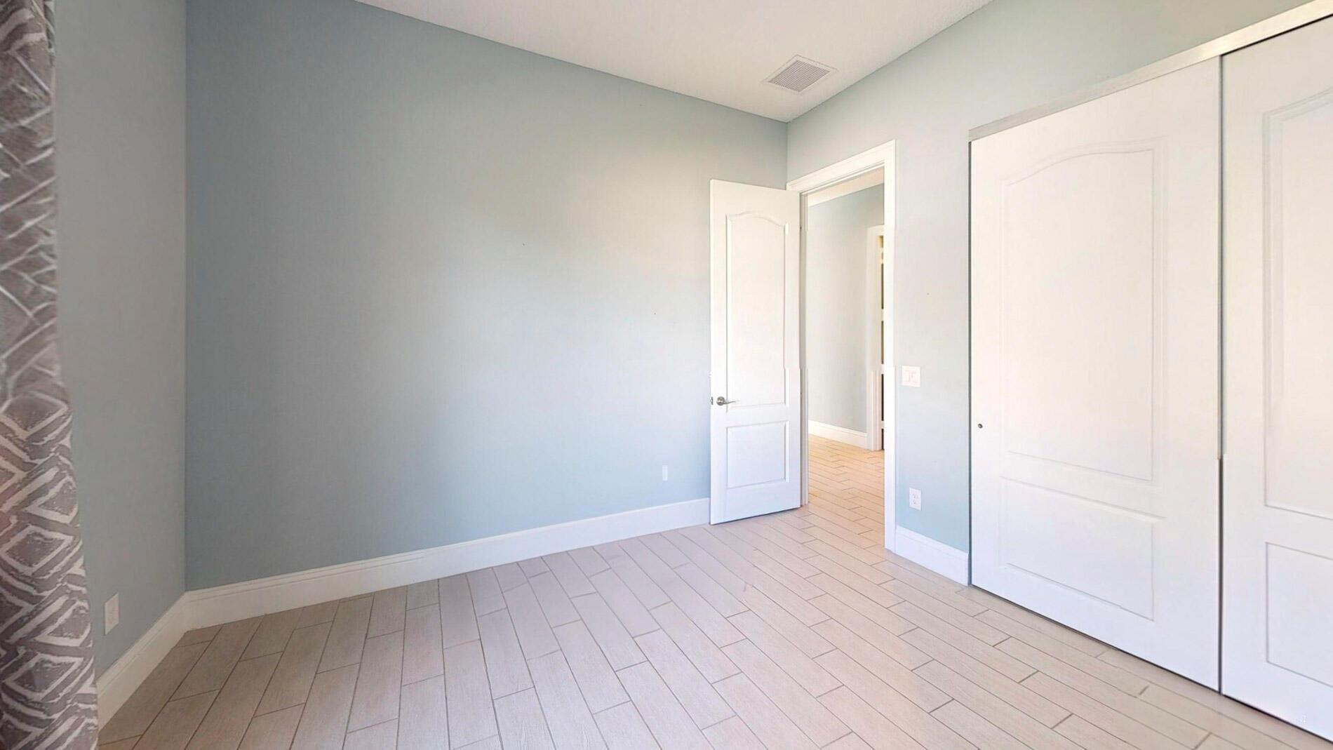 THE LAKE SAPPHIRE SUBDIVI - Residential