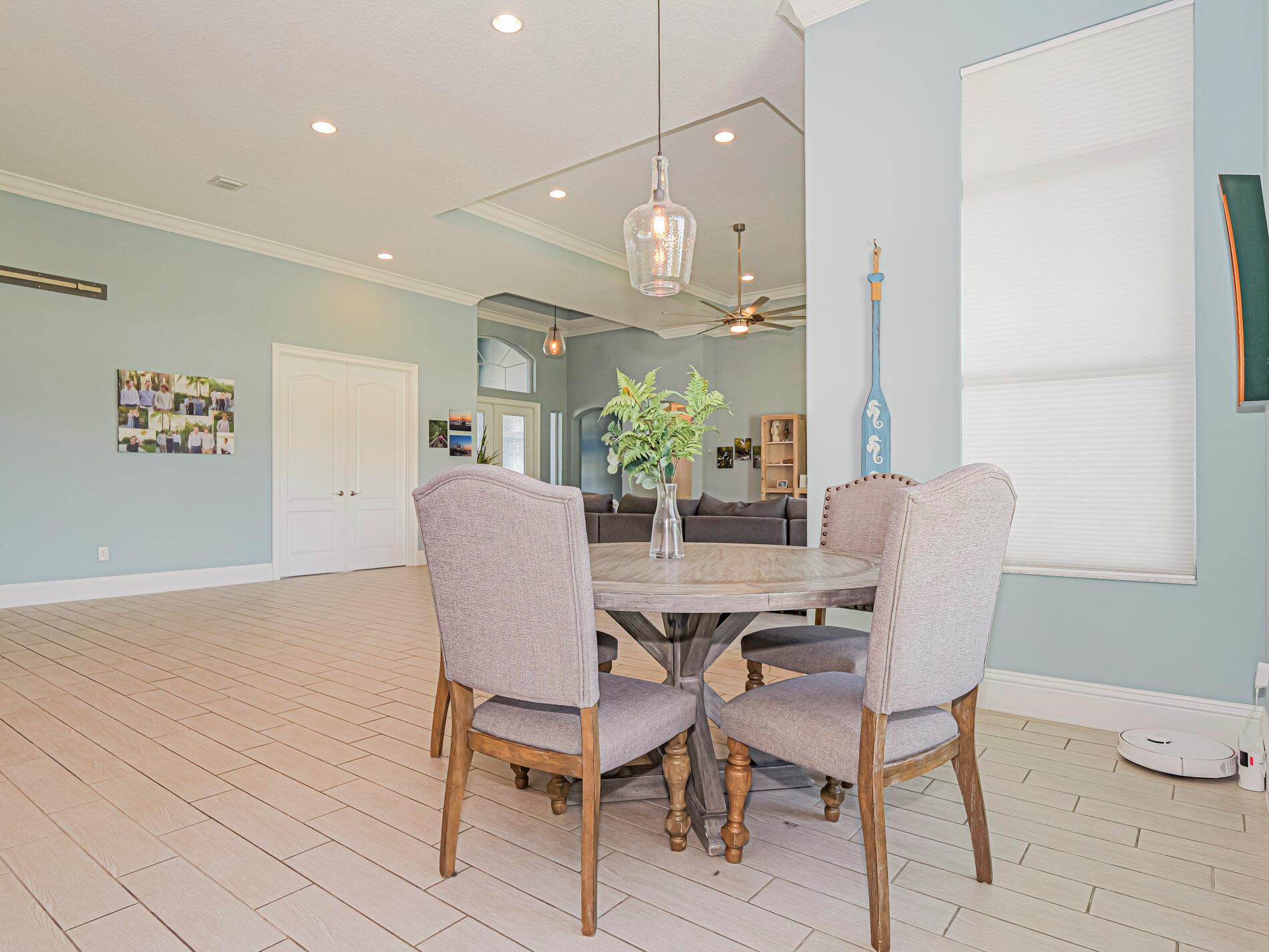 THE LAKE SAPPHIRE SUBDIVI - Residential