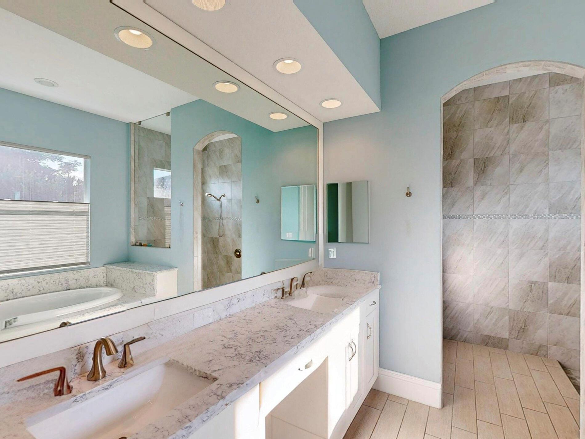 THE LAKE SAPPHIRE SUBDIVI - Residential