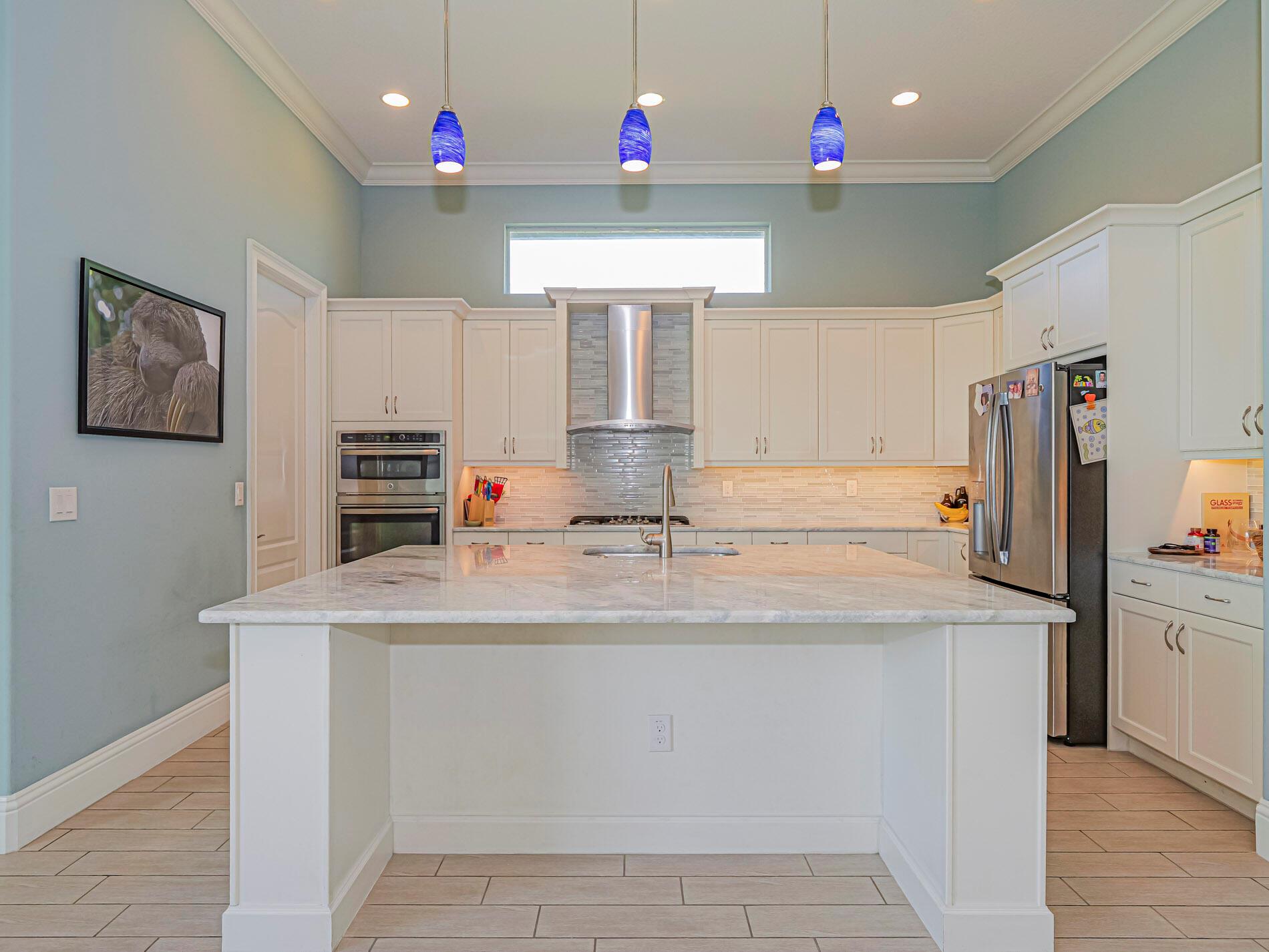 THE LAKE SAPPHIRE SUBDIVI - Residential