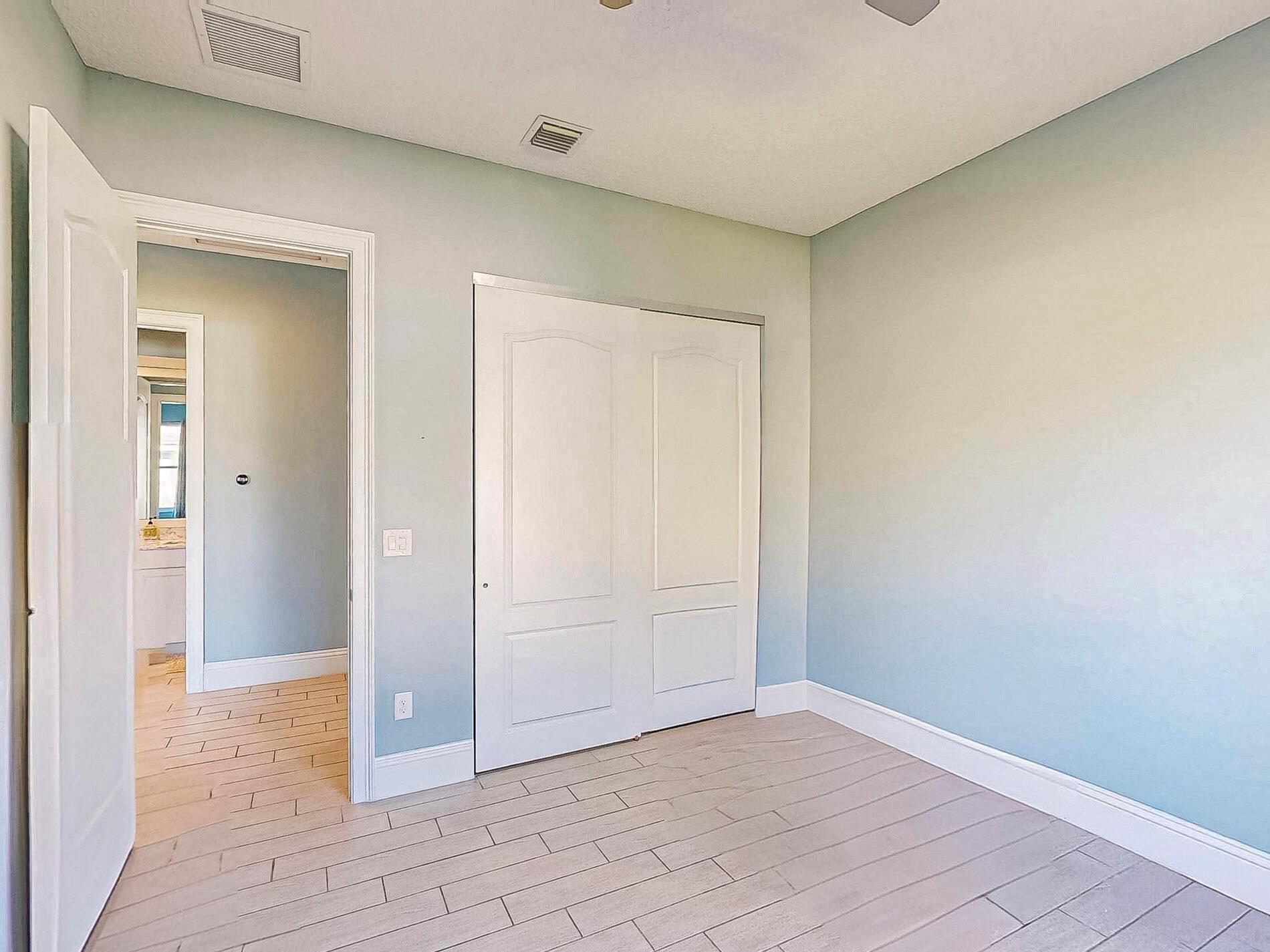 THE LAKE SAPPHIRE SUBDIVI - Residential