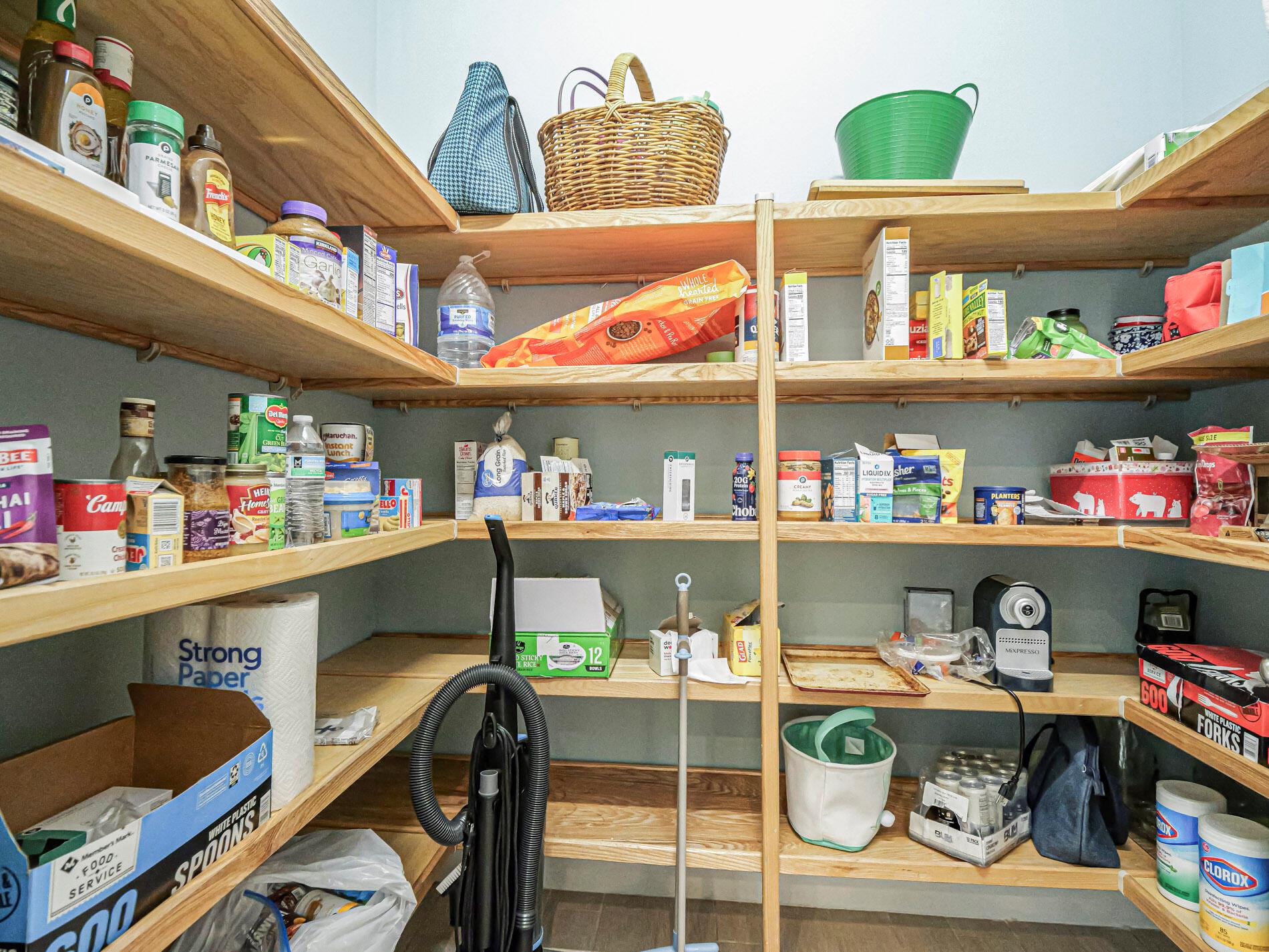 THE LAKE SAPPHIRE SUBDIVI - Residential