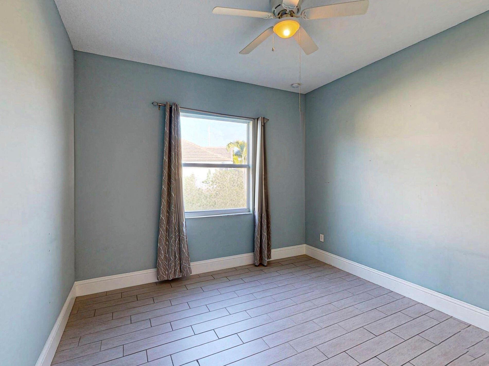 THE LAKE SAPPHIRE SUBDIVI - Residential