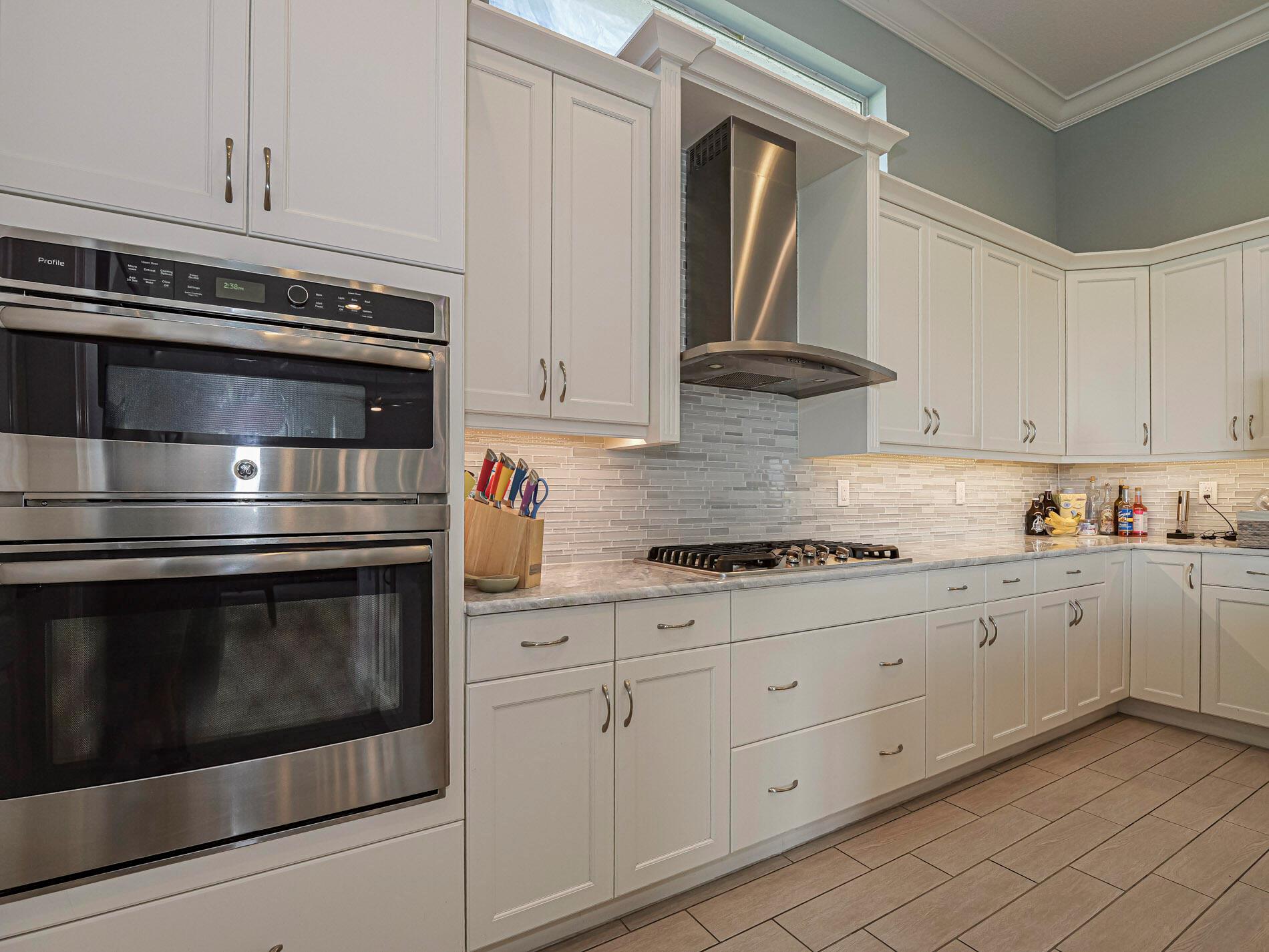 THE LAKE SAPPHIRE SUBDIVI - Residential