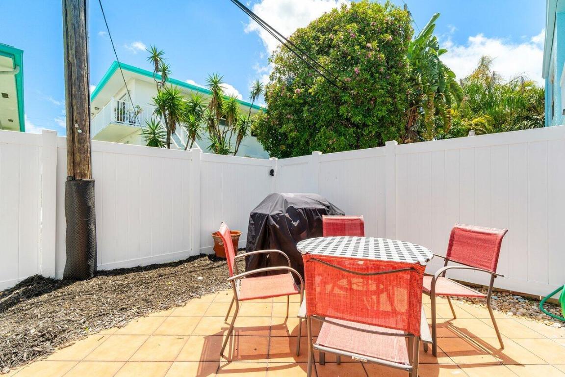 PARKSIDE CONDO - Residential Lease