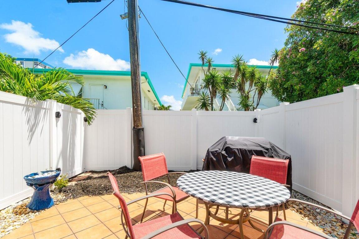 PARKSIDE CONDO - Residential Lease