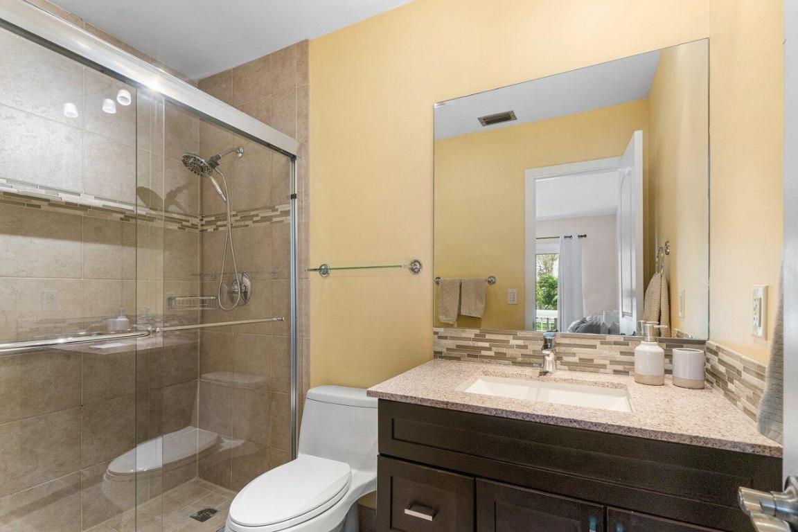 PARKSIDE CONDO - Residential Lease