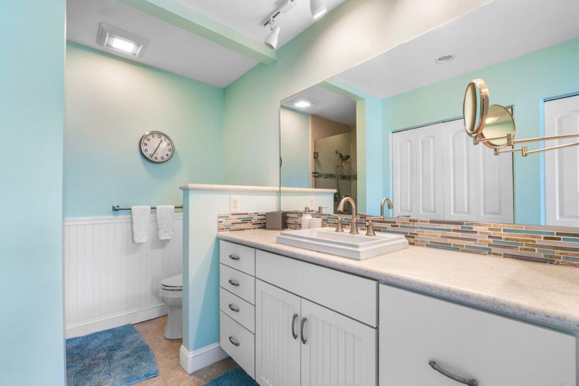 PARKSIDE CONDO - Residential Lease