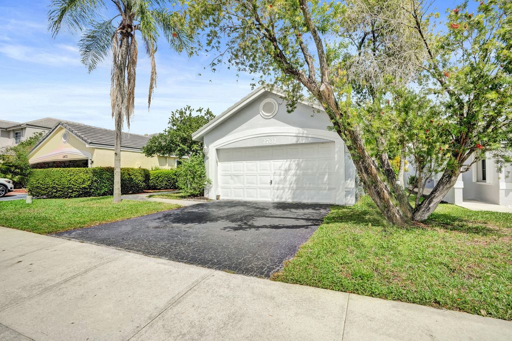 Photo of 2702 Arborwood Road, Davie, FL 33328 (MLS # B26005985)