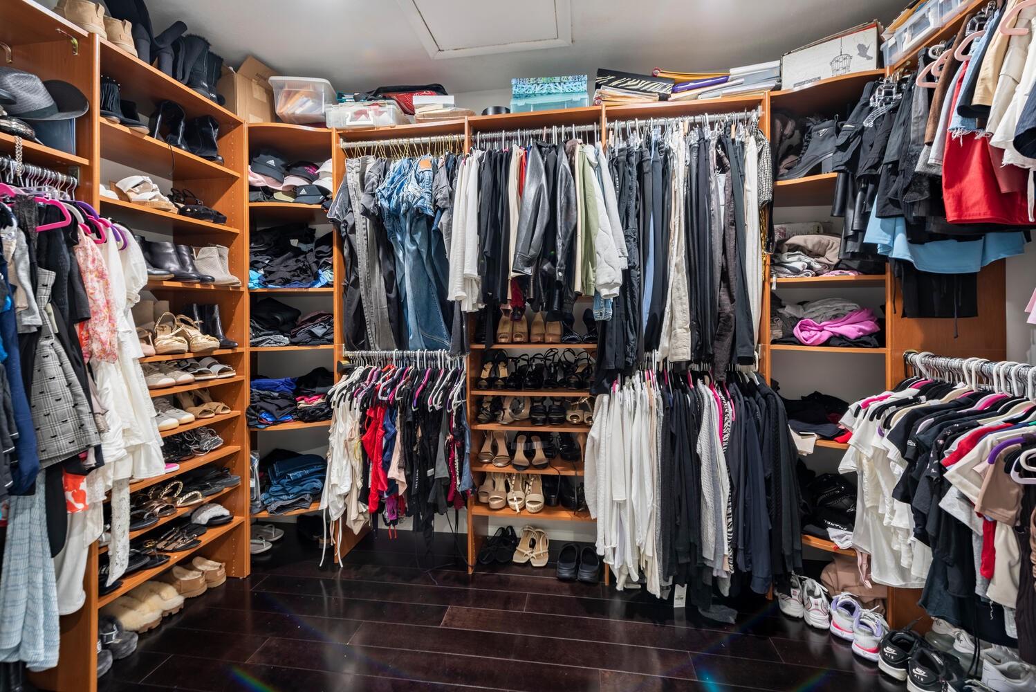 Pebble Creek At Jacaranda - Residential