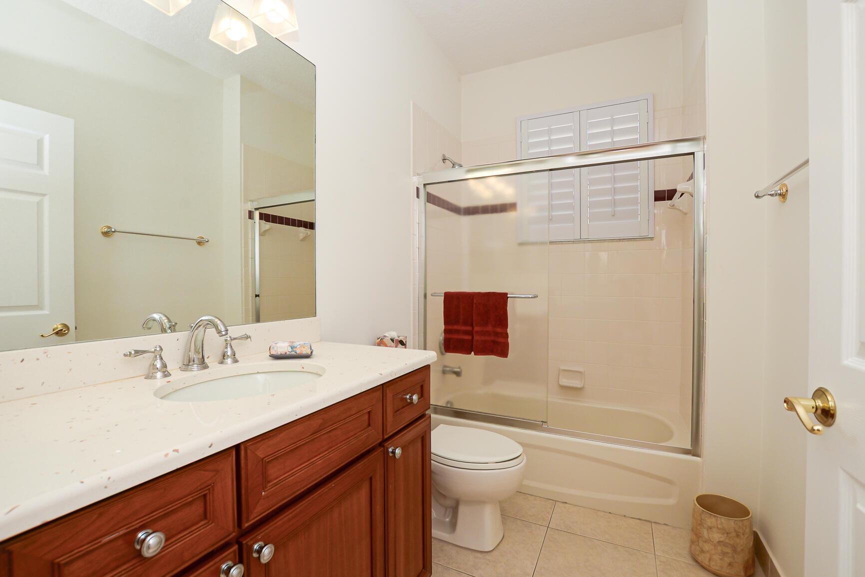 CASCADES AT ST LUCIE WEST - Residential Lease