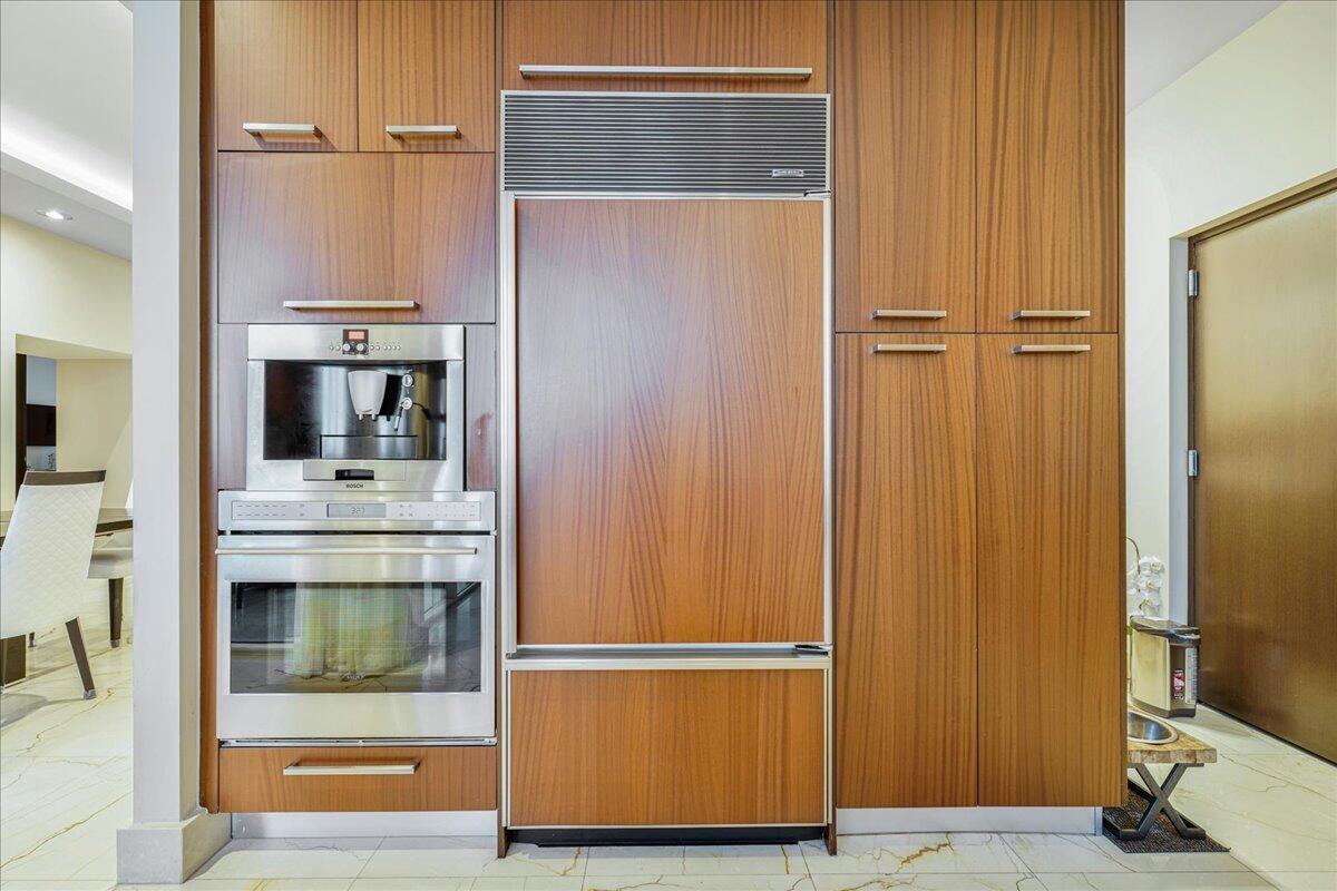 TDR TOWER II CONDO - Residential Lease