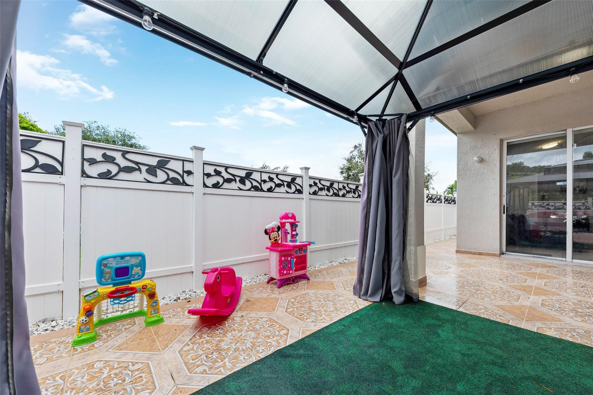 Portofino Palms - Residential