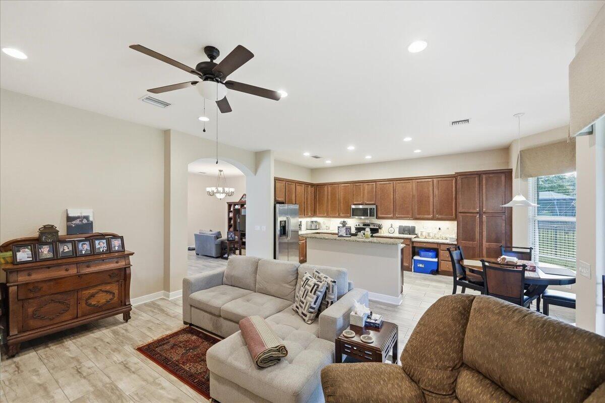 FALCON TRACE PLAT FIVE - Residential