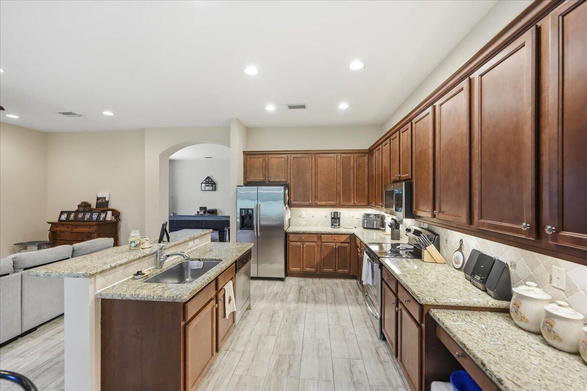 FALCON TRACE PLAT FIVE - Residential