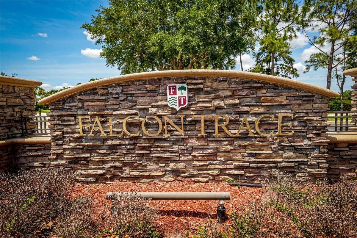 FALCON TRACE PLAT FIVE - Residential