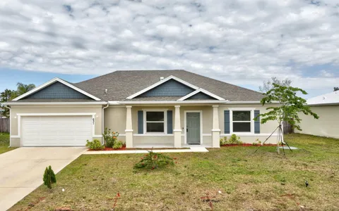 631 SW Seagull Terrace, Port St Lucie, FL MLS: R11072634