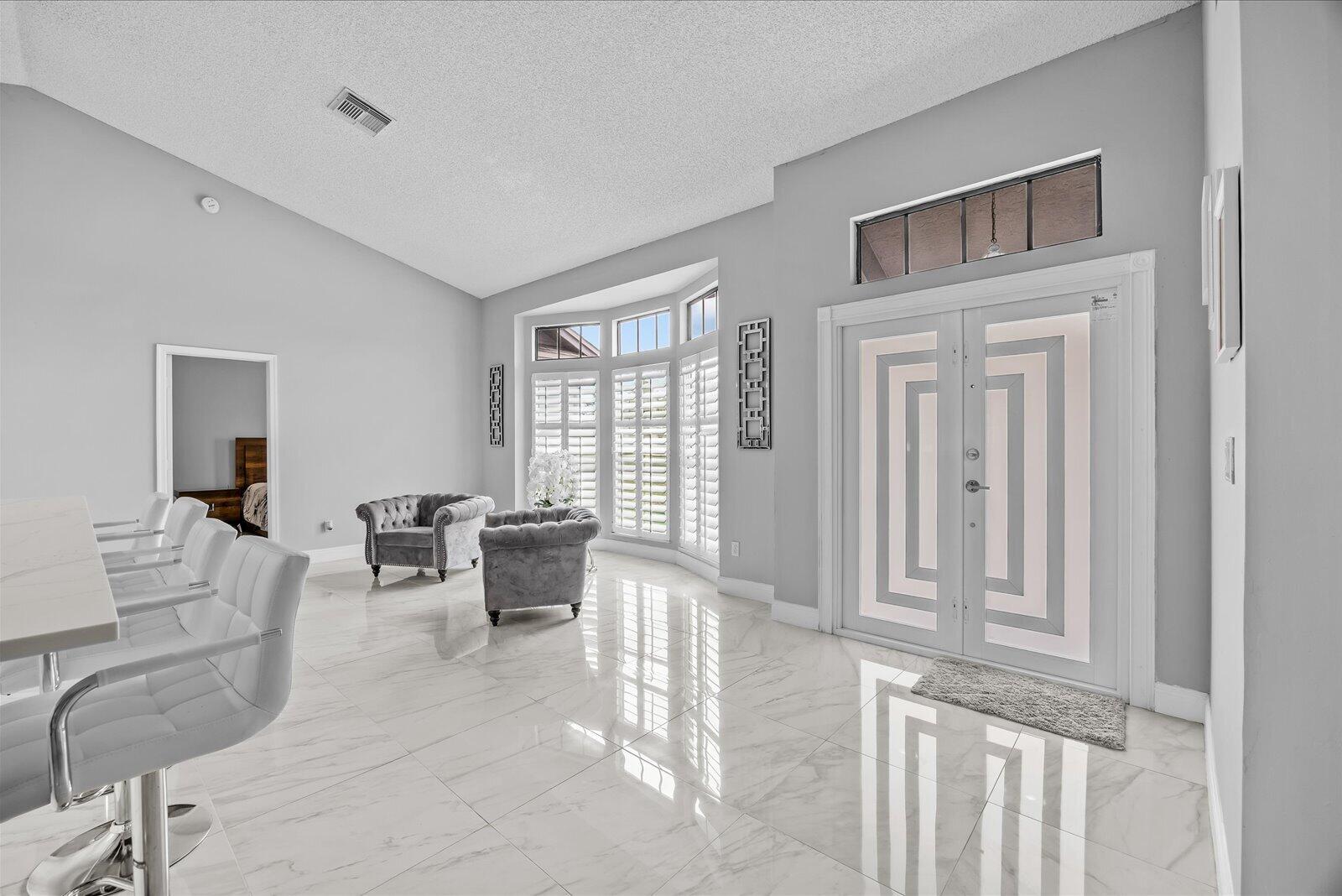 471 NW Sherbrooke Avenue