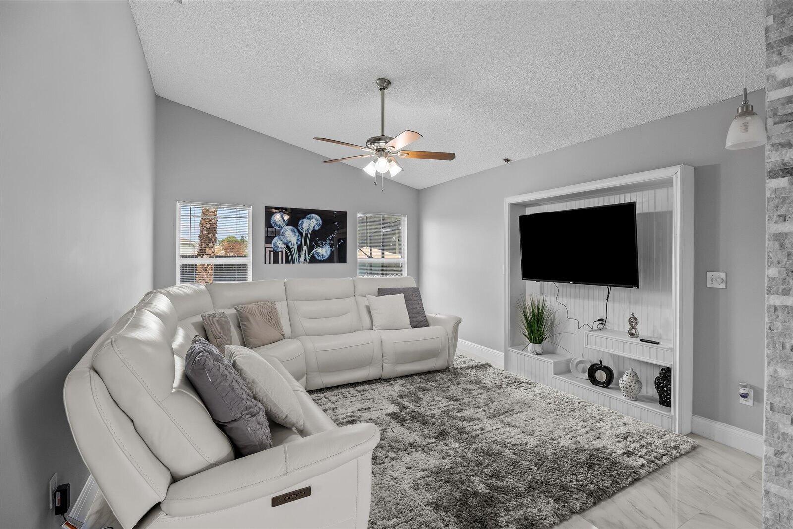 PORT ST LUCIE SECTION 25 - Residential