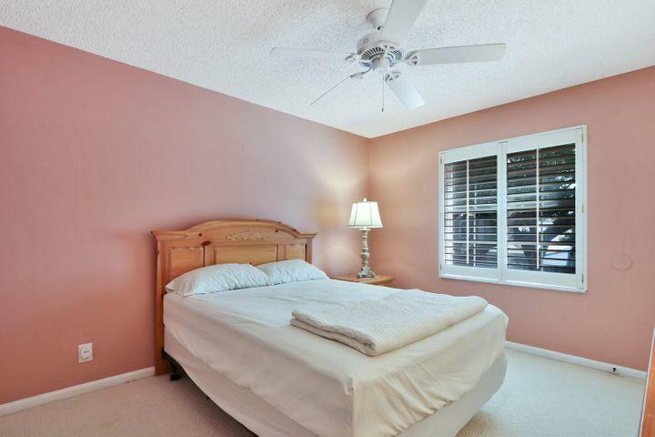 SIENA OAKS - Residential