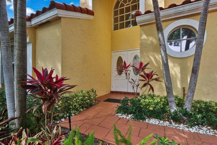 SIENA OAKS - Residential