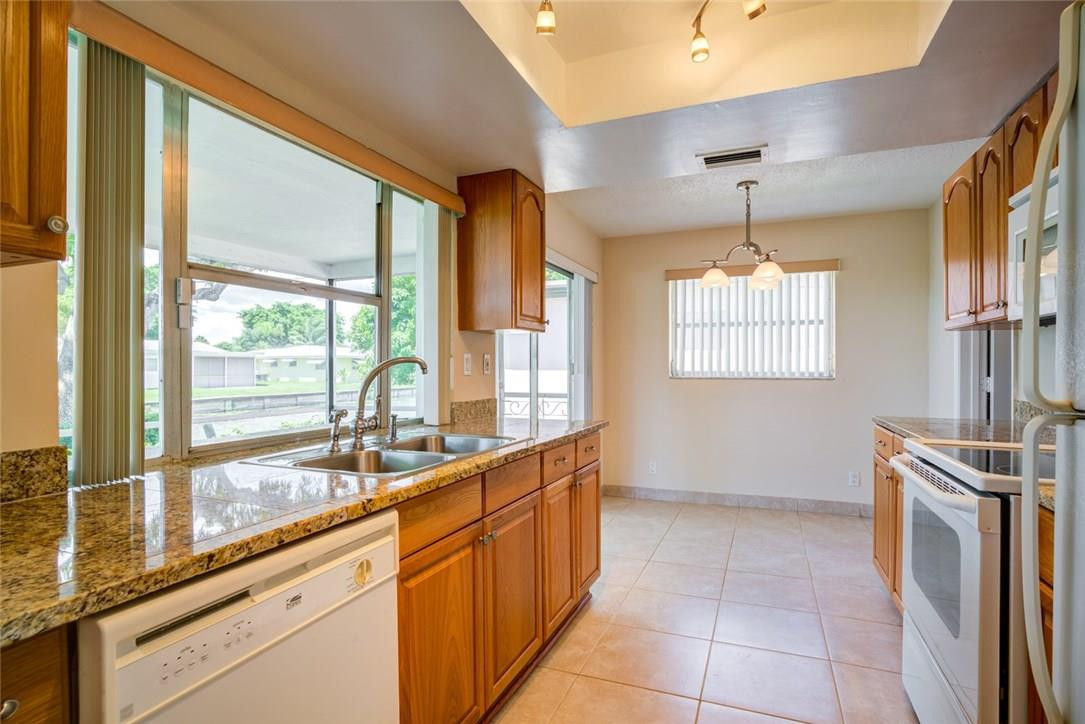 Mainlands Of Tamarac Lake - Residential