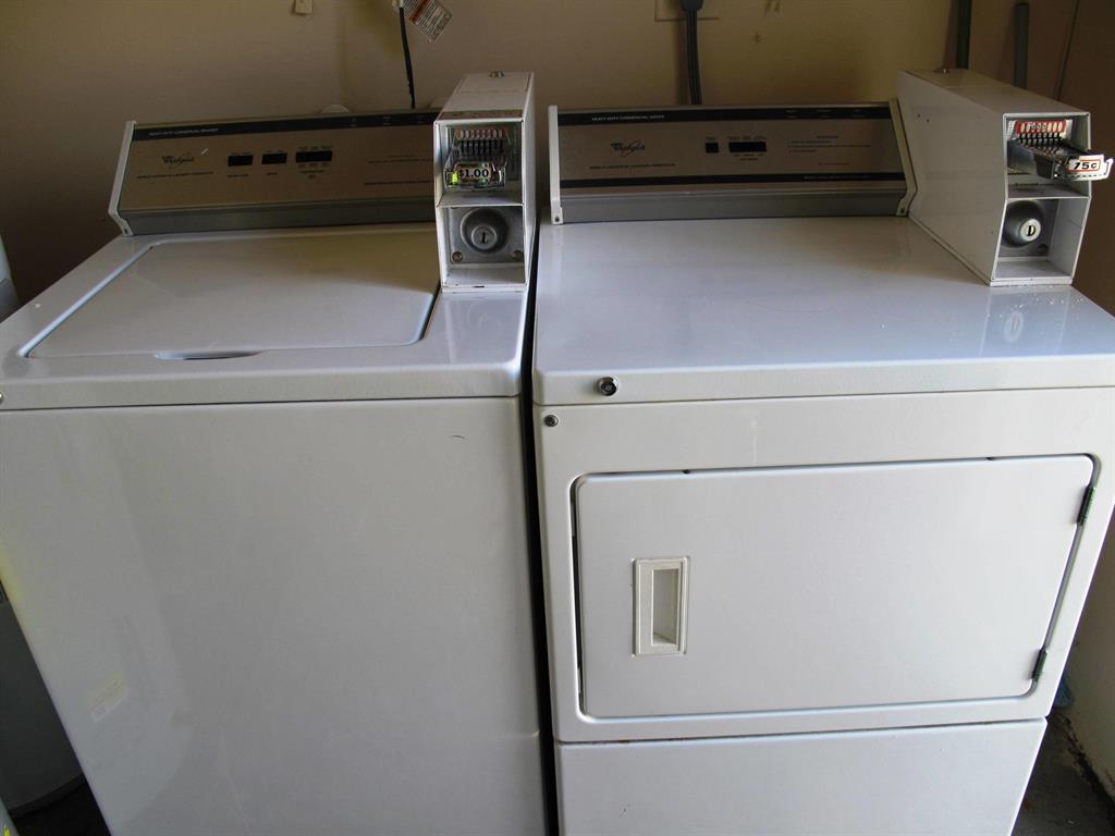 HIGH POINT OF DELRAY SEC 7 CONDO - Residential