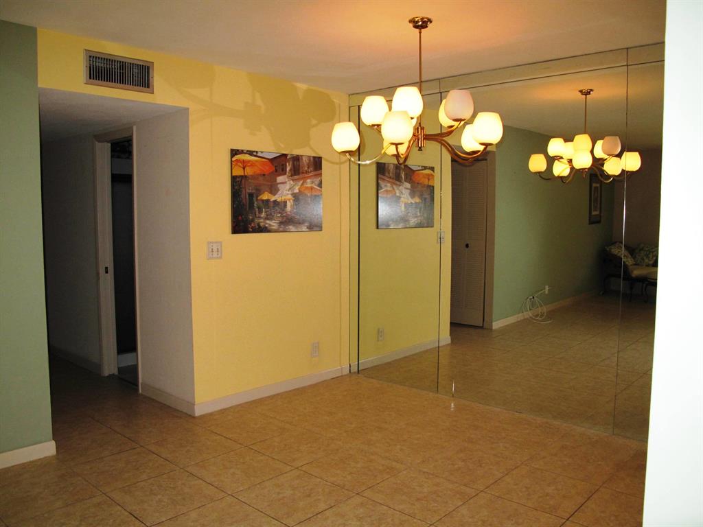 HIGH POINT OF DELRAY SEC 7 CONDO - Residential