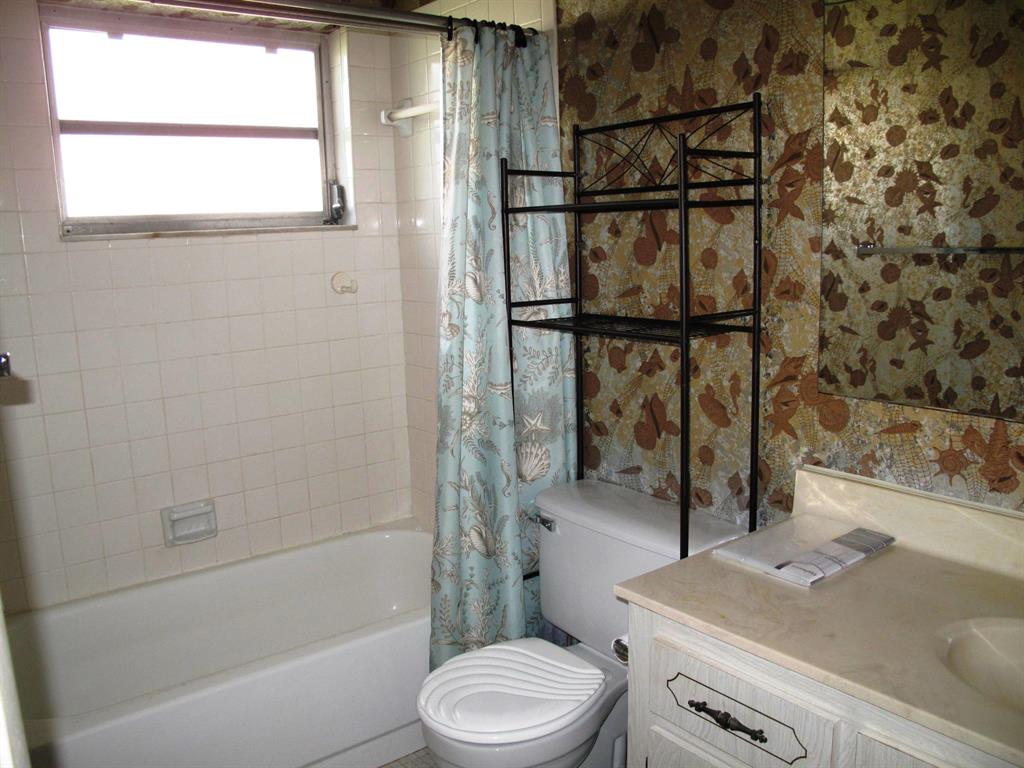 HIGH POINT OF DELRAY SEC 7 CONDO - Residential