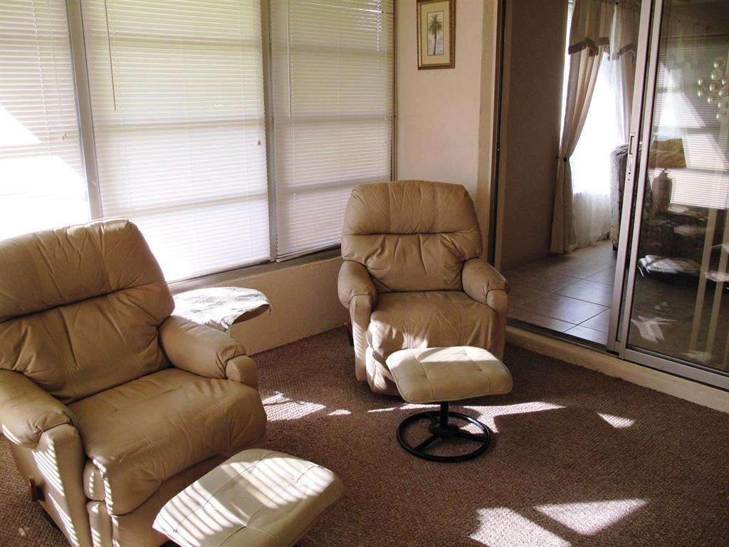 HIGH POINT OF DELRAY SEC 7 CONDO - Residential