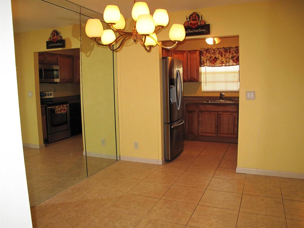 HIGH POINT OF DELRAY SEC 7 CONDO - Residential