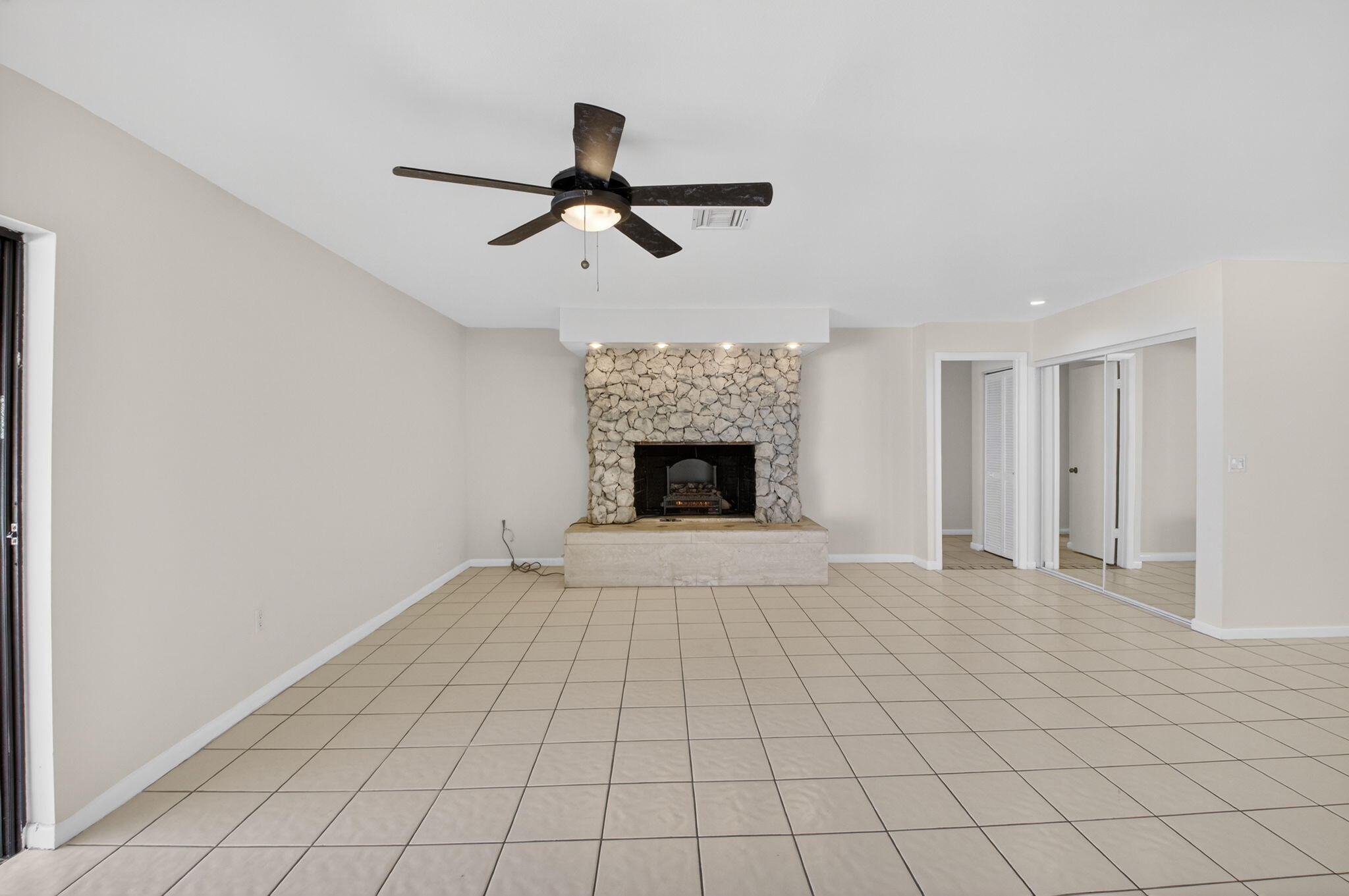 TIERRA DEL REY NORTH - Residential Lease