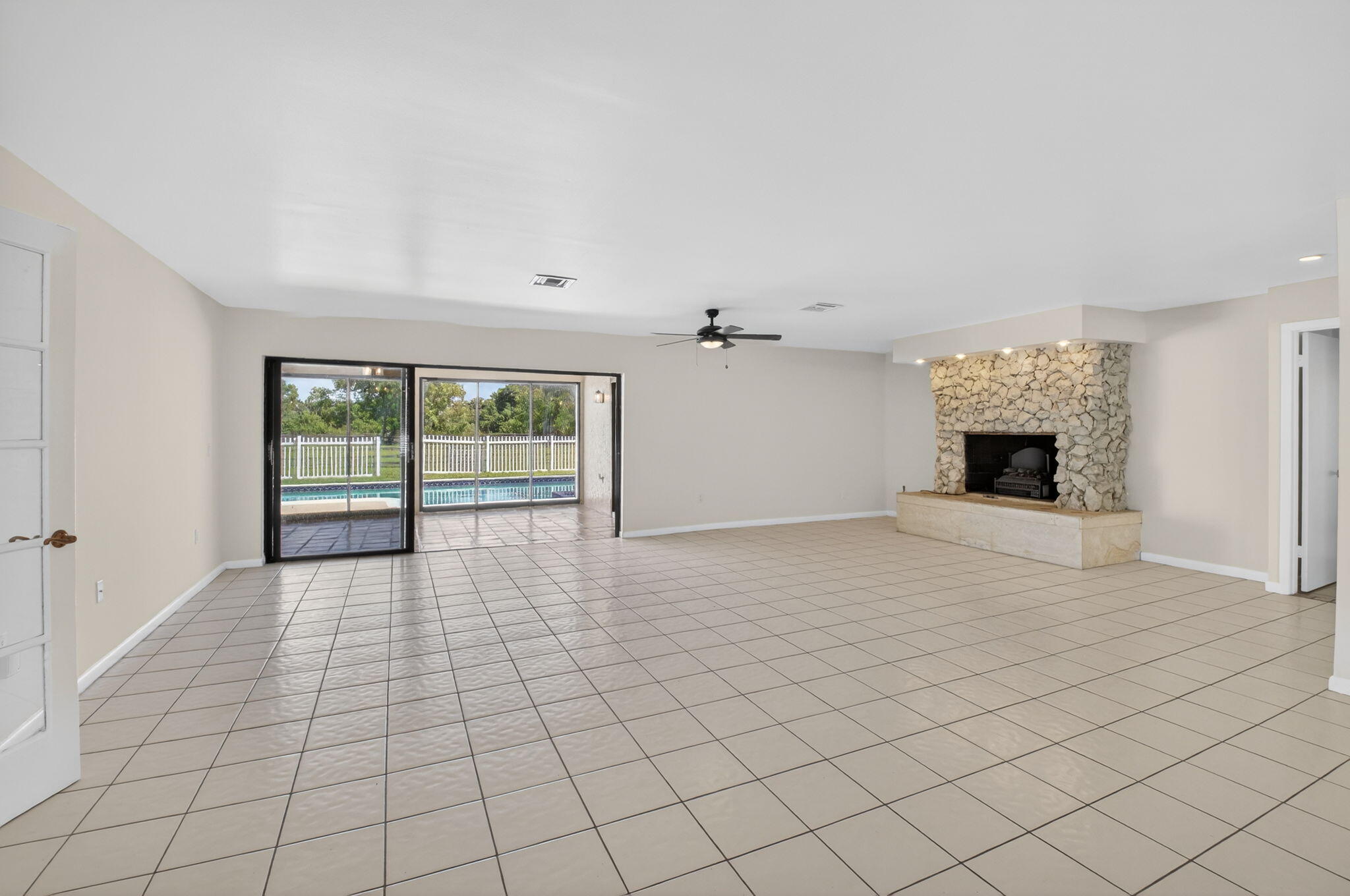 TIERRA DEL REY NORTH - Residential Lease