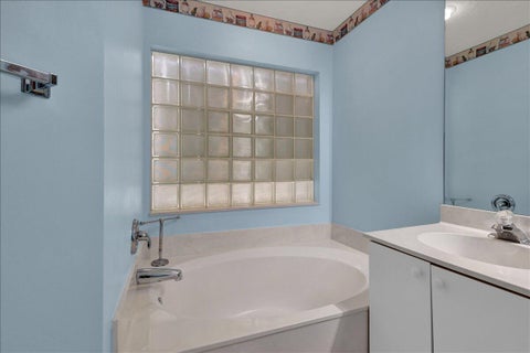 Tiny photo for 7119 SE Twin Oaks Circle, Stuart, FL 34997 (MLS # B26089597)