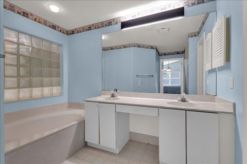 Tiny photo for 7119 SE Twin Oaks Circle, Stuart, FL 34997 (MLS # B26089597)