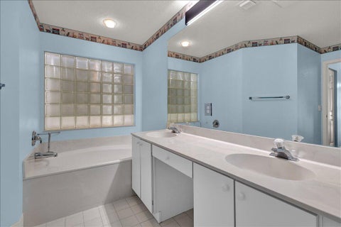 Tiny photo for 7119 SE Twin Oaks Circle, Stuart, FL 34997 (MLS # B26089597)