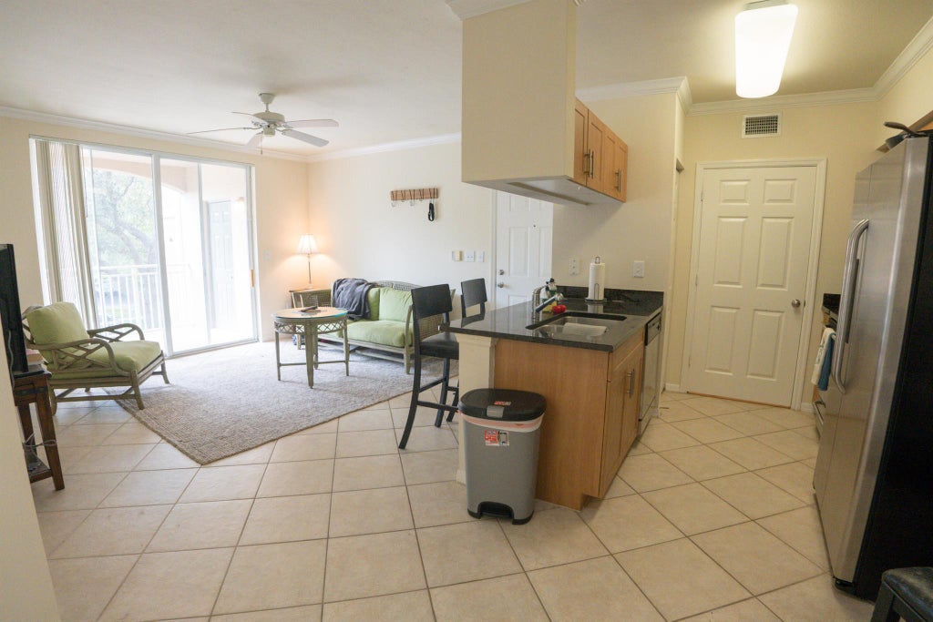 Photo of 6386 Emerald Dunes Drive #202, West Palm Beach, FL 33411 (MLS # R11107634)