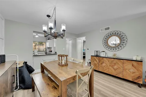 8592 W Sunrise Blvd Unit 102, Plantation, FL MLS: F10490156