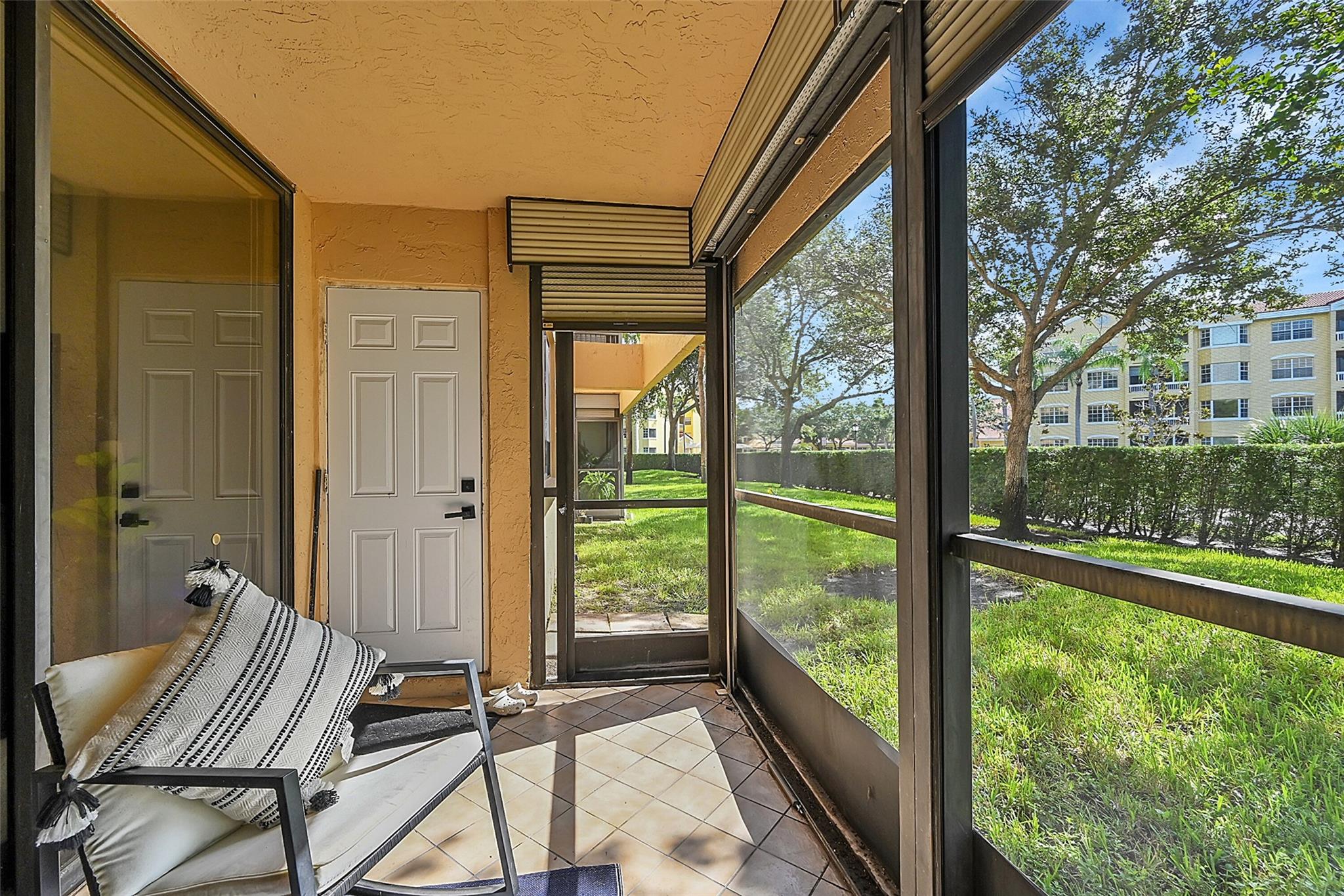 Jacaranda Heights - Residential