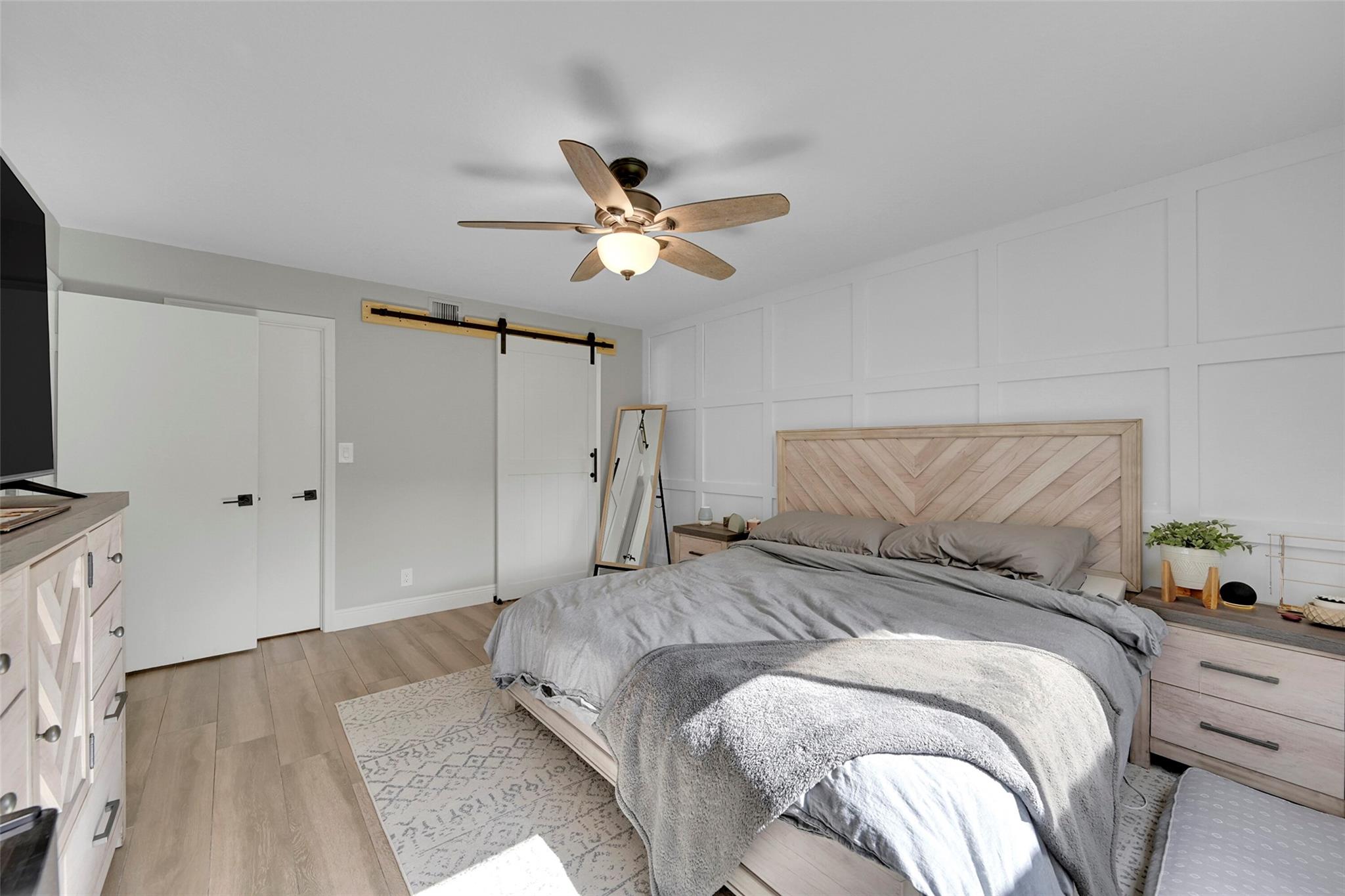 Jacaranda Heights - Residential