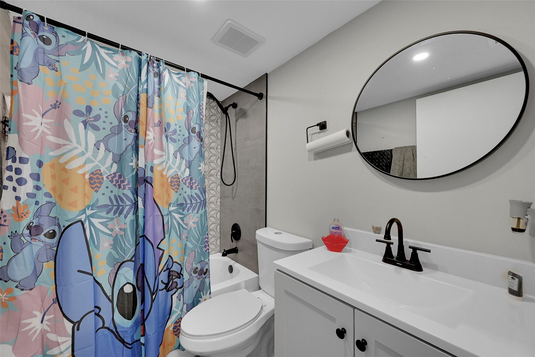 Jacaranda Heights - Residential