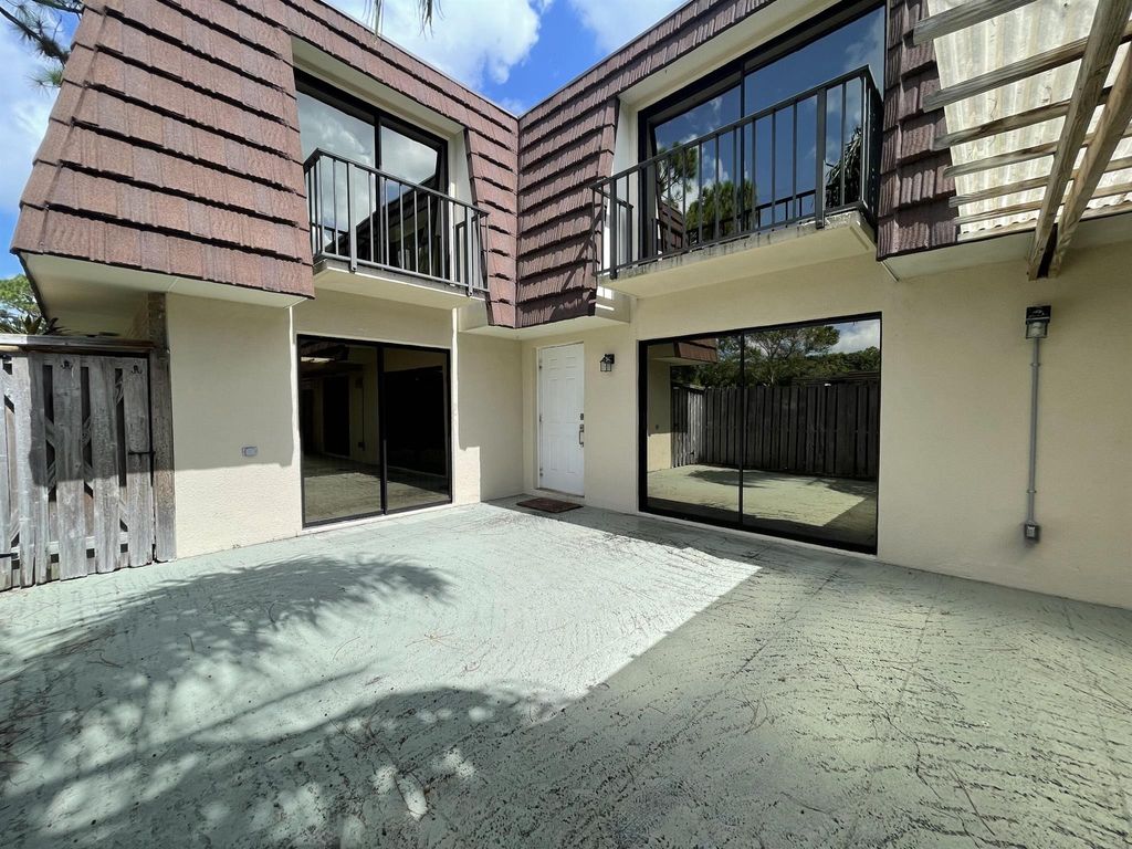 Photo of 502 5th Lane, Palm Beach Gardens, FL 33418 (MLS # R10999579)