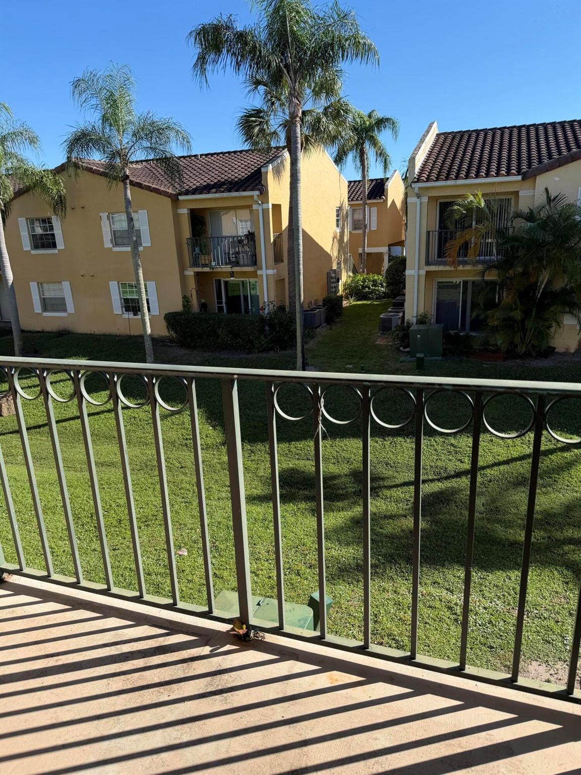 BAY REACH CONDO - Residential Lease